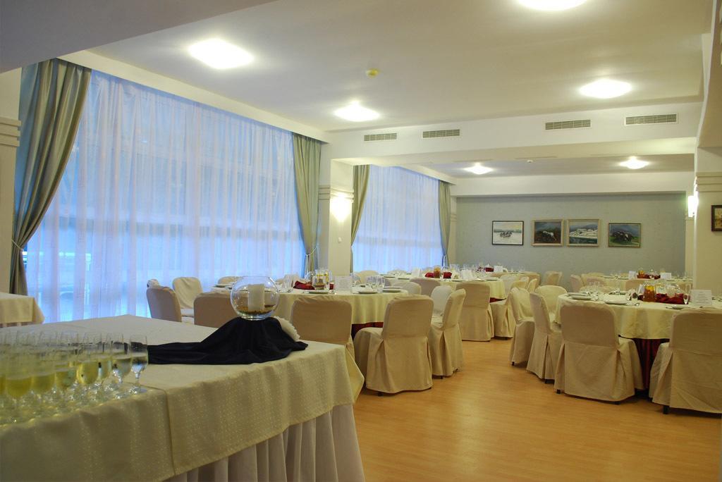 Hotel Akor Бидгошч Екстериор снимка