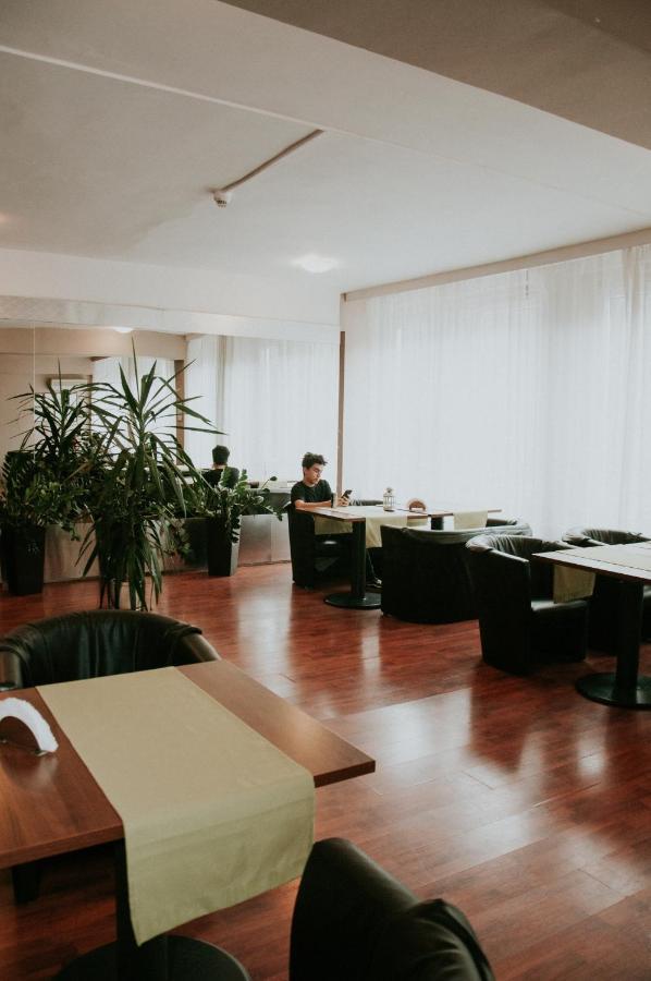 Hotel Akor Бидгошч Екстериор снимка